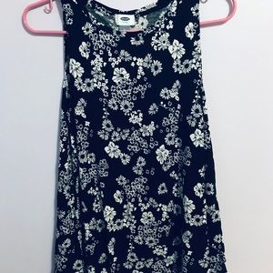 Old Navy Sleeveless Summer Blouse